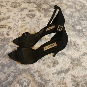 Steve Madden Black heels